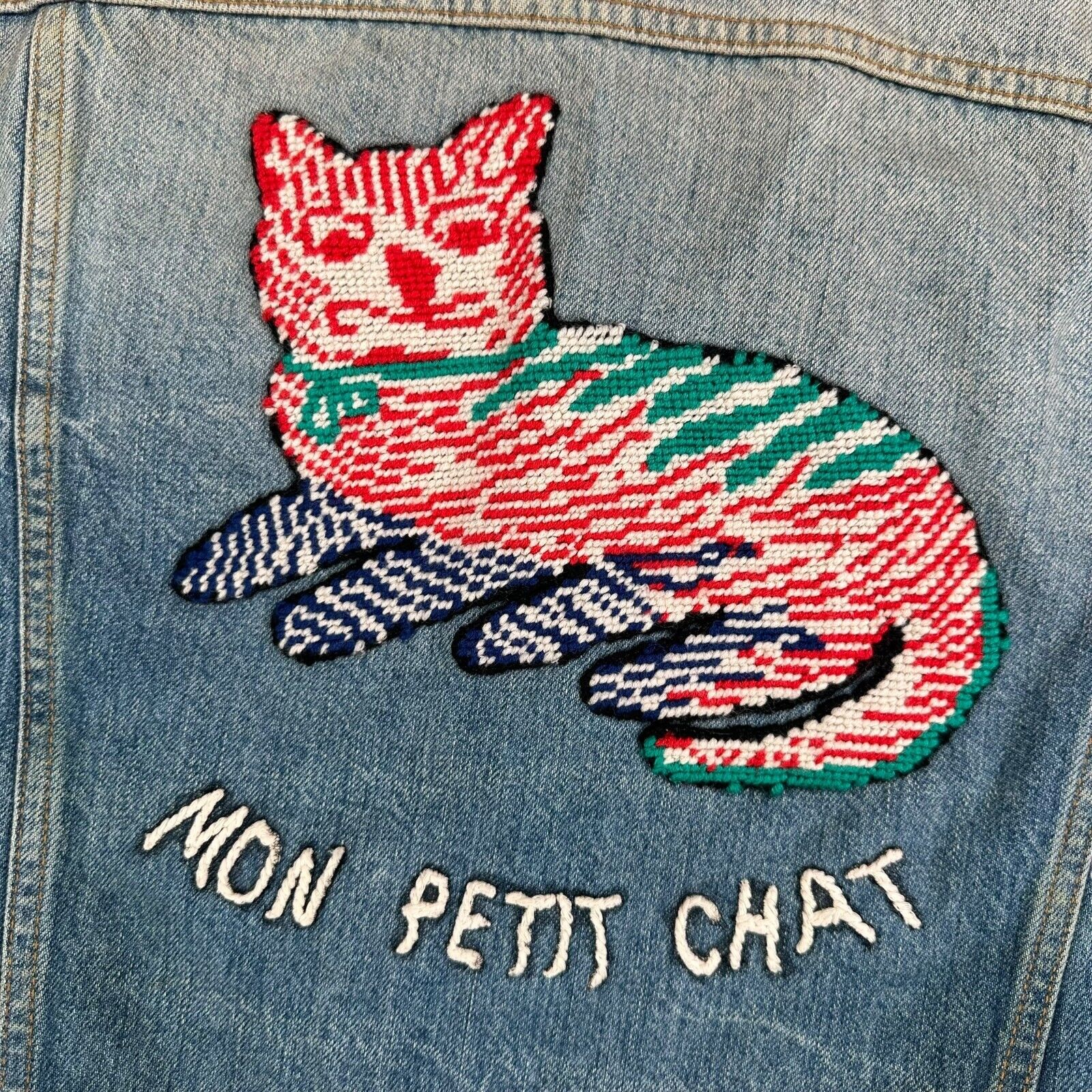 Gucci Size S Blue Denim Jacket Distressed Mon Petit Chat Embroidered Logo Button