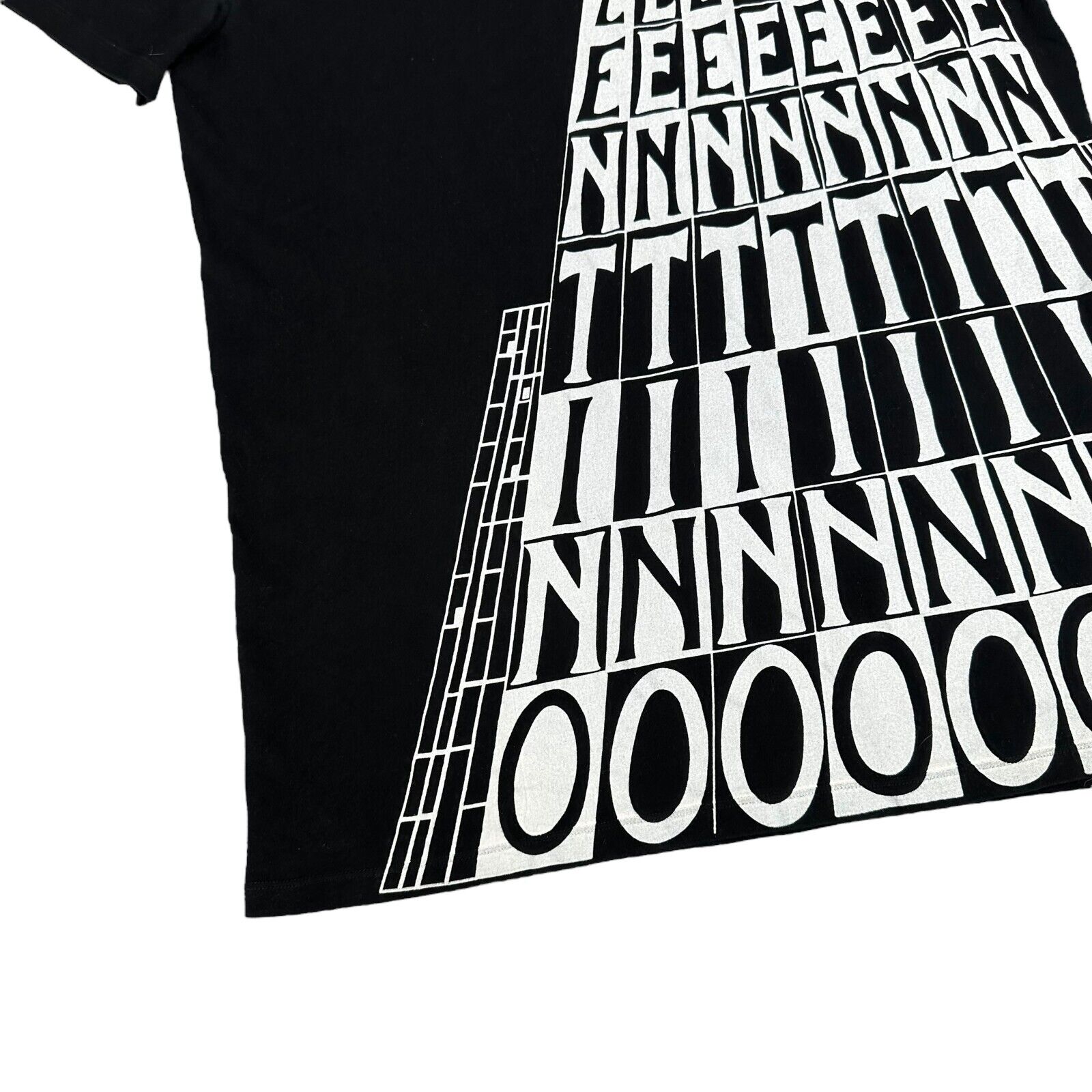 Valentino Size L T-shirt Black Skyscraper Graphic Print Chest Logo Cotton Tee