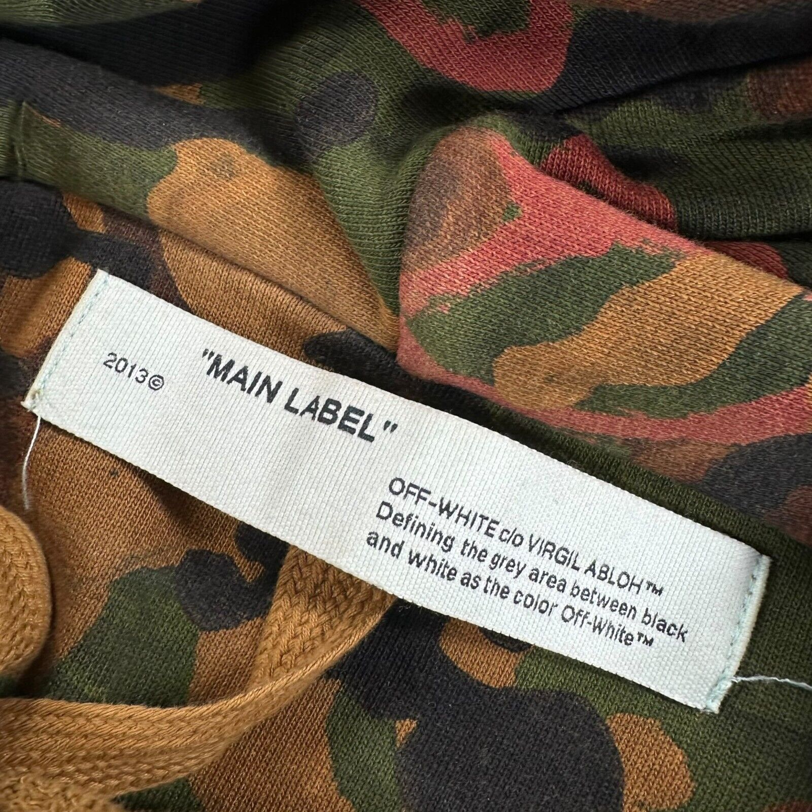 Off-White Size S Giant Oversized Woodland Camo Hoodie Circle Peace Graphic Arrow