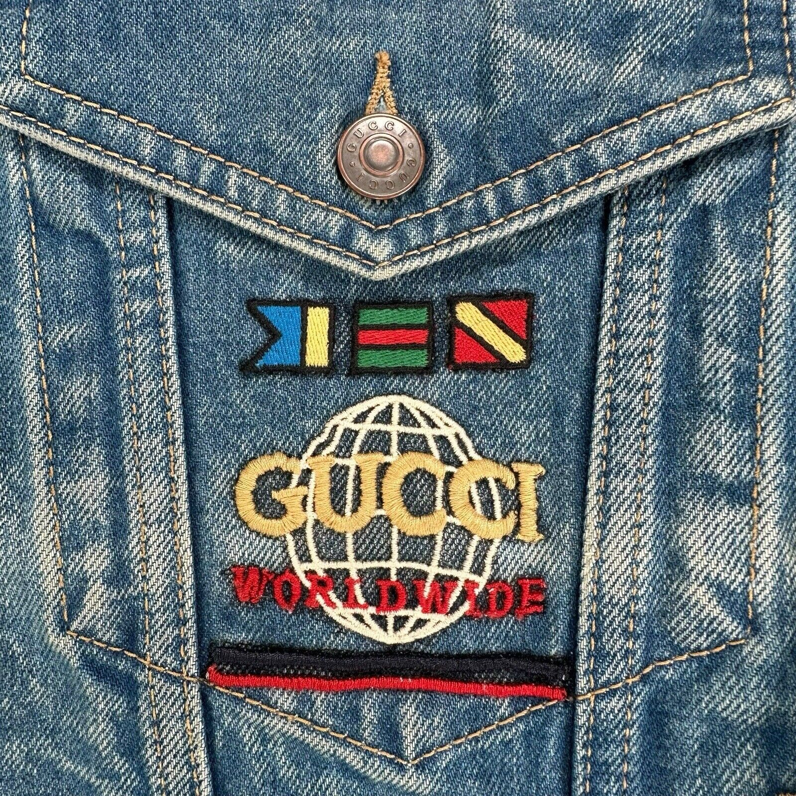 Gucci Size L Denim Jacket Blue Gucci Worldwide Flags Embroidered Logo Button Up